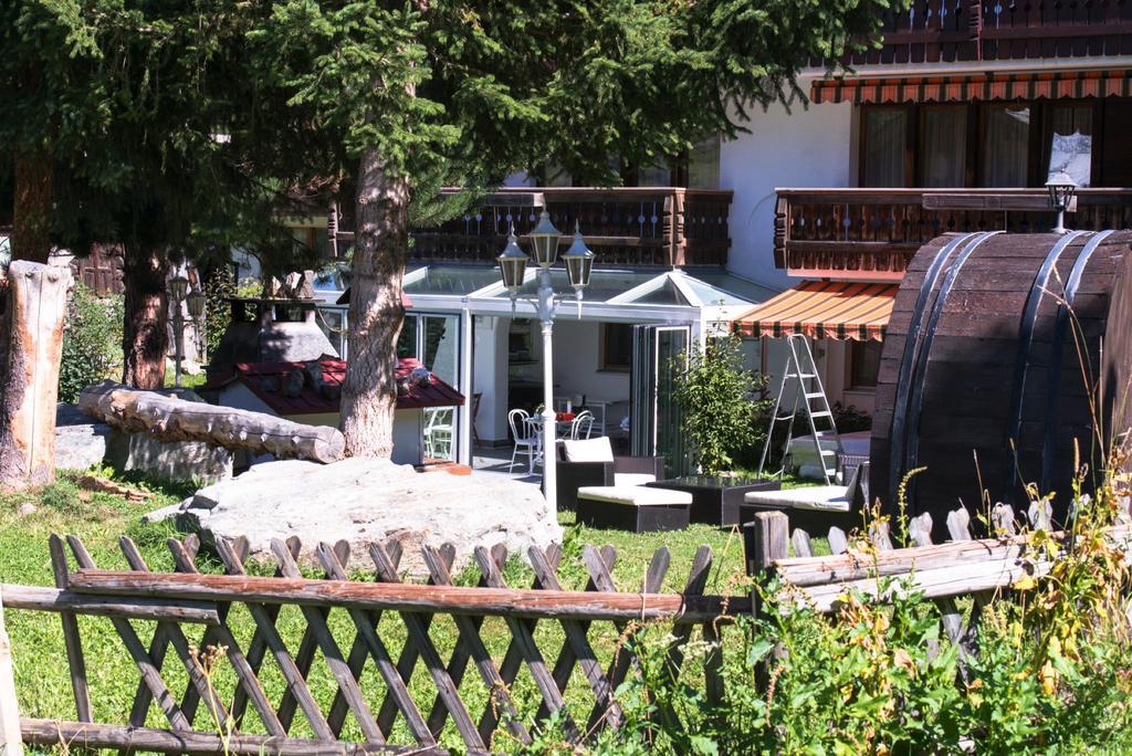 Bed & Breakfast Bijou Церматт Экстерьер фото