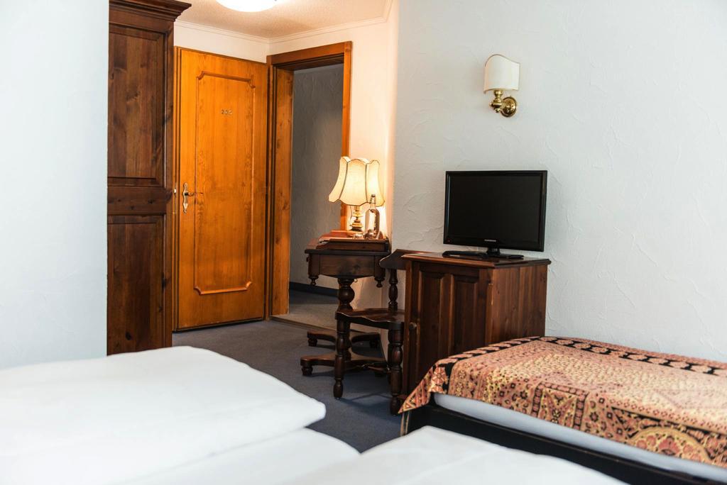 Bed & Breakfast Bijou Церматт Экстерьер фото