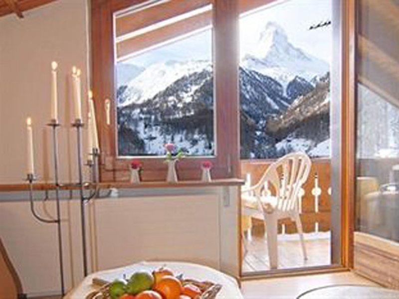 Bed & Breakfast Bijou Церматт Экстерьер фото